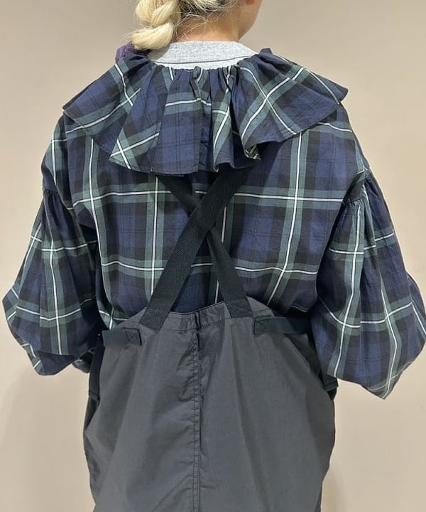 MATSUMOTO AMIさんの「BEAMS WOMEN｜チェック フリルカラー シャツ」を使ったコーディネート