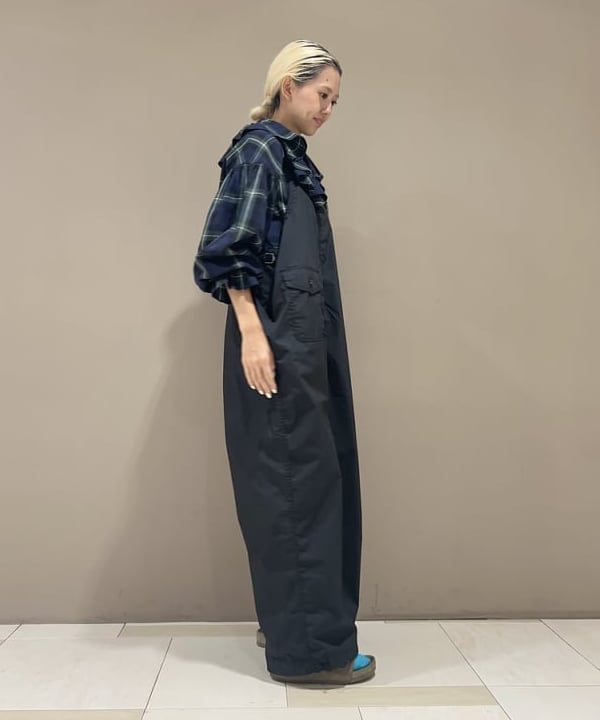 MATSUMOTO AMIさんの「BEAMS WOMEN｜チェック フリルカラー シャツ」を使ったコーディネート