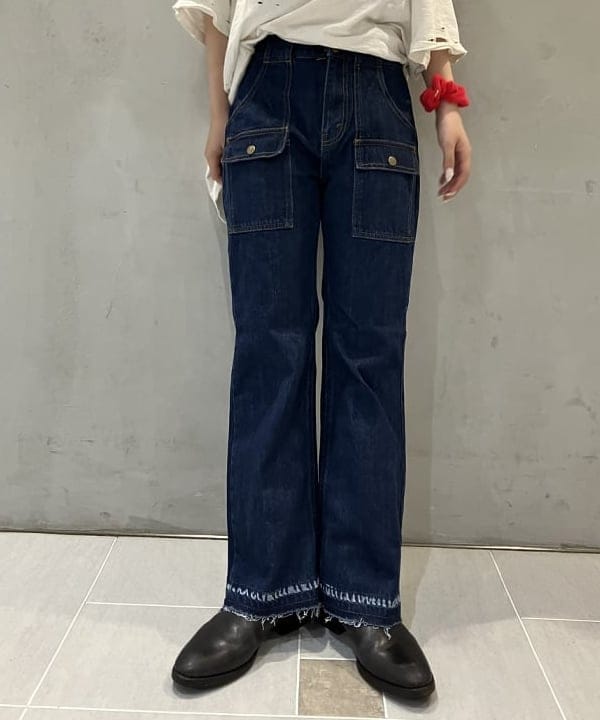 須賀さんの「BEAMS WOMEN｜デニム ブッシュ パンツ」を使ったコーディネート