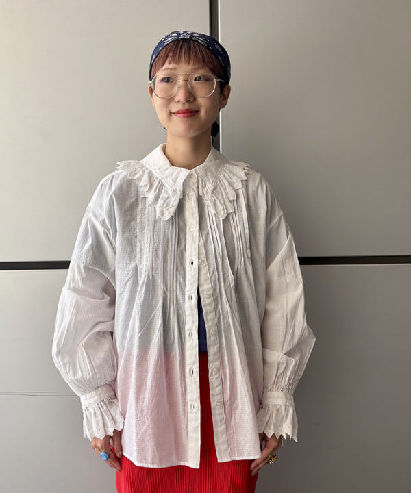 みりさんの「ユーロ ヴィンテージ フリル シャツ」を使ったコーディネート