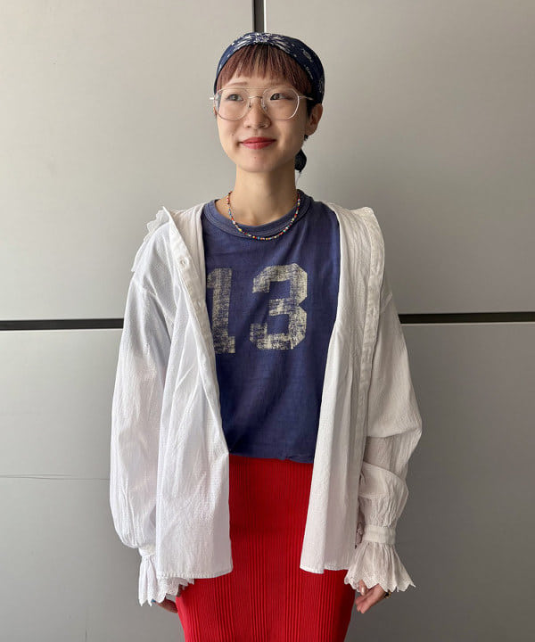 みりさんの「ユーロ ヴィンテージ フリル シャツ」を使ったコーディネート