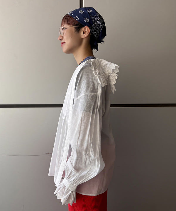 みりさんの「ユーロ ヴィンテージ フリル シャツ」を使ったコーディネート