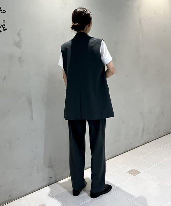 ヒライさんの「BEAMS WOMEN｜トロピカル 1タック パンツ」を使ったコーディネート