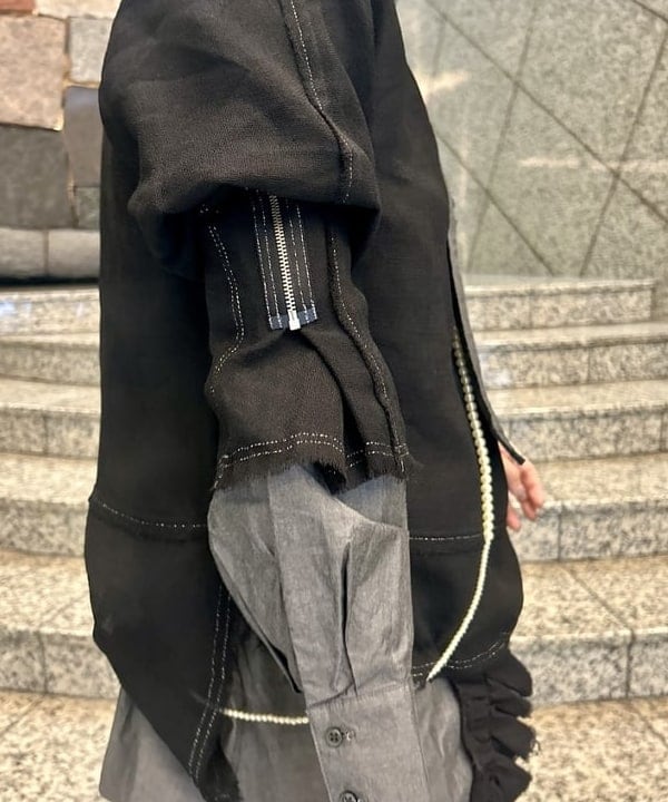 小原 もこさんの「BEAMS WOMEN｜maturely / オーガニック コットン ハート フリルシャツ」を使ったコーディネート