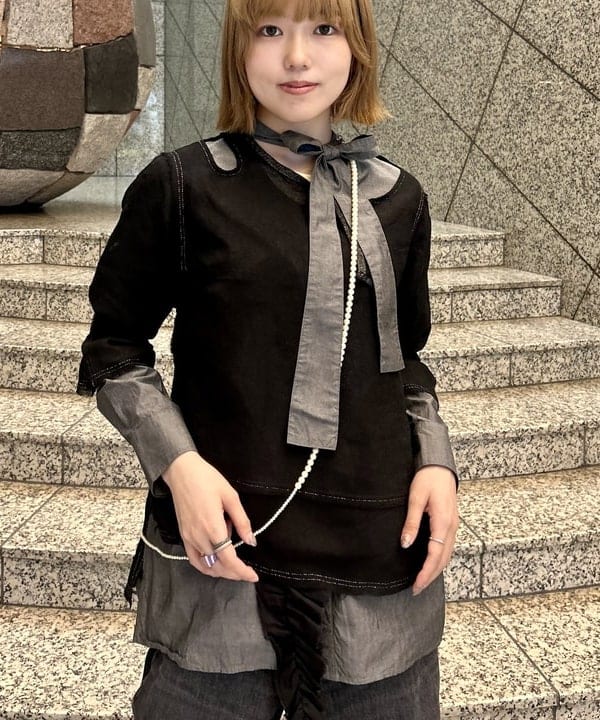 小原 もこさんの「BEAMS WOMEN｜maturely / オーガニック コットン ハート フリルシャツ」を使ったコーディネート