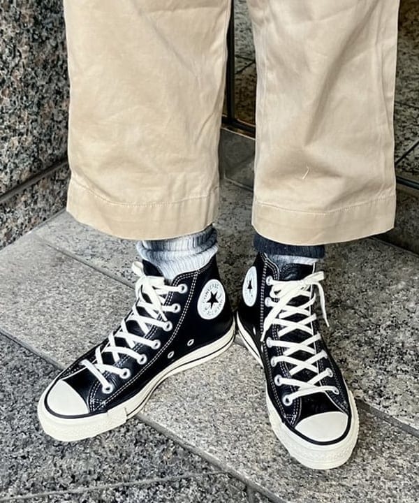 小原 もこさんの「BEAMS WOMEN｜BUZZ RICKSON'S &times; BEAMS BOY / チノパンツ」を使ったコーディネート