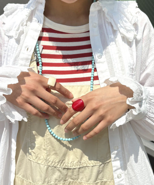 み　う　ちさんの「BEAMS WOMEN｜ユーロ ヴィンテージ フリル シャツ」を使ったコーディネート