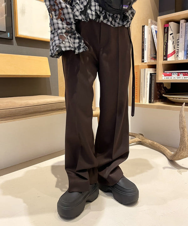 カタヤマ アヤさんの「BEAMS WOMEN｜チェック レース ダメージ シャツ」を使ったコーディネート