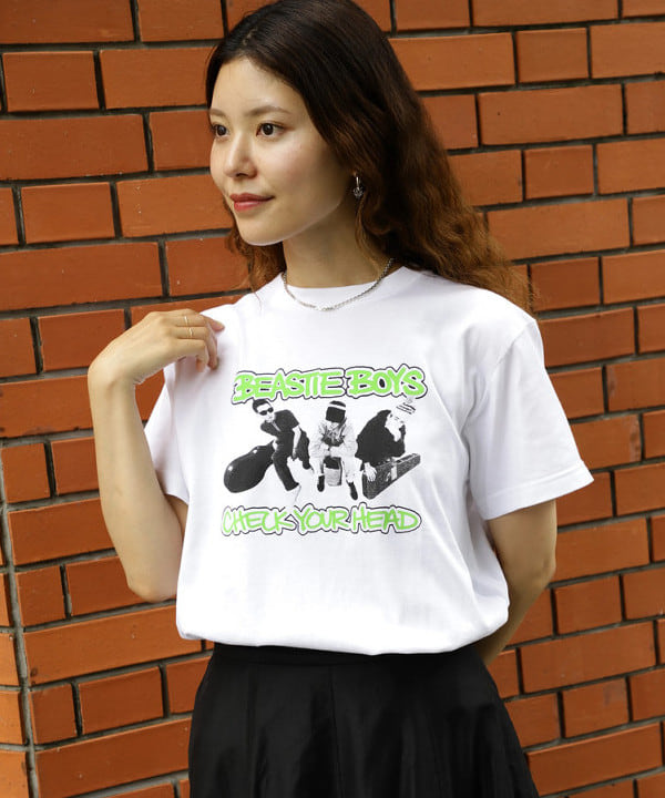 佐々木 南美さんの「BEAMS WOMEN｜【別注】GOOD ROCK SPEED / MUSIC Tシャツ」を使ったコーディネート