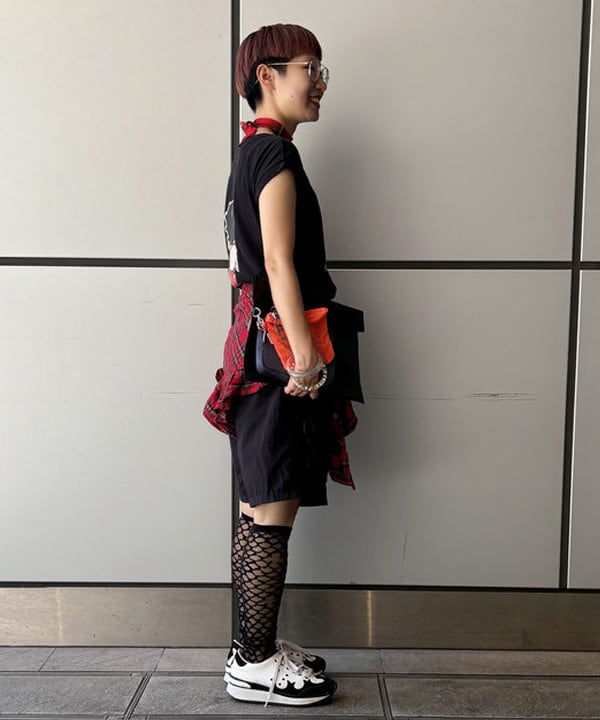 みりさんの「maturely / ワイヤー メッシュ シアー ハイソックス」を使ったコーディネート