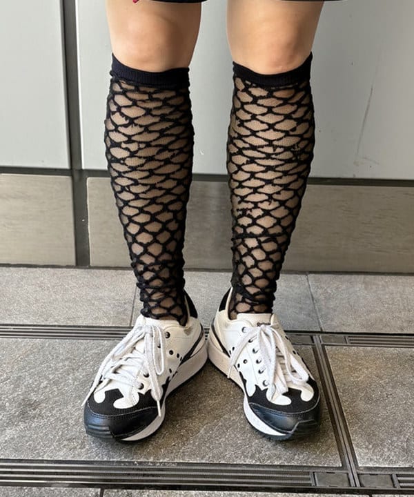 みりさんの「maturely / ワイヤー メッシュ シアー ハイソックス」を使ったコーディネート