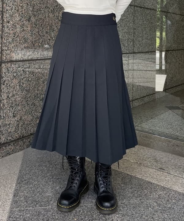 まゆちゃんさんの「BEAMS WOMEN｜【別注】FRED PERRY / Tennis Pleats Skirt」を使ったコーディネート