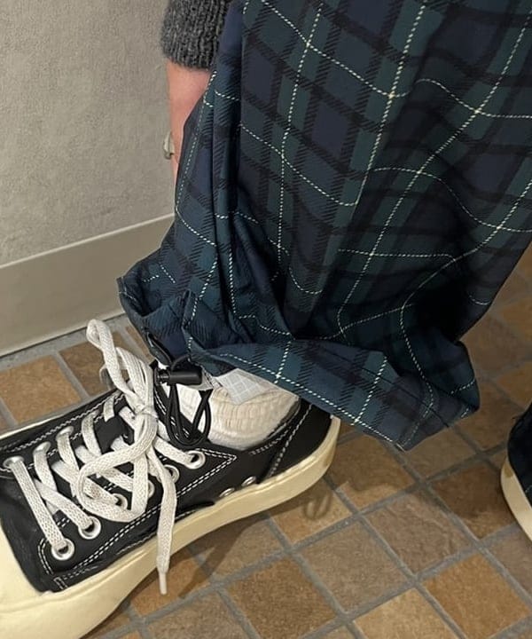 あゆさんの「BEAMS WOMEN｜スパンコール ビーニー 25」を使ったコーディネート