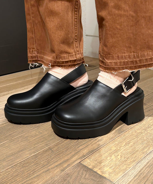 佐藤 亜美さんの「BEAMS WOMEN｜デニム ブッシュ パンツ」を使ったコーディネート