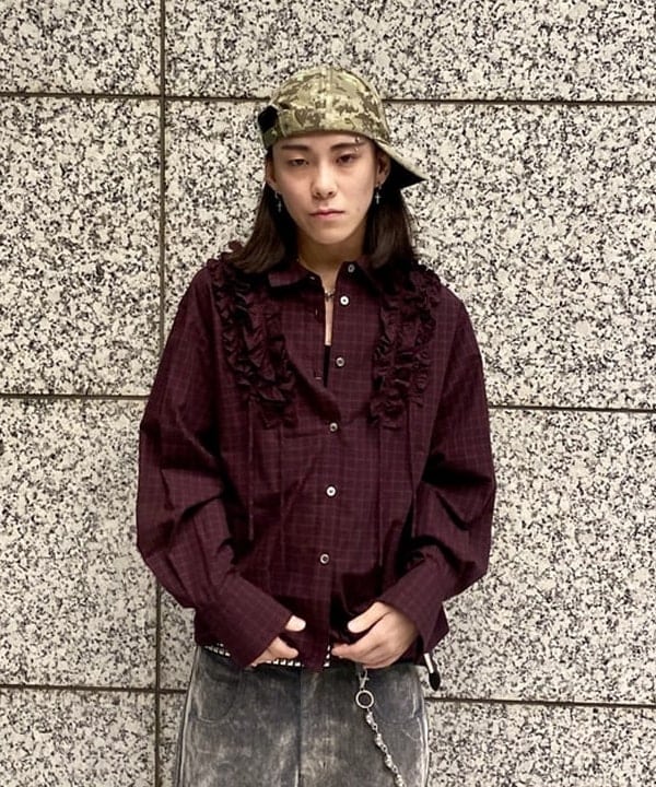 はるひむさんの「BEAMS WOMEN｜チェック フリル ブレード シャツ」を使ったコーディネート