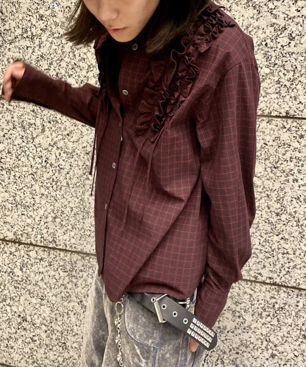 はるひむさんの「BEAMS WOMEN｜チェック フリル ブレード シャツ」を使ったコーディネート