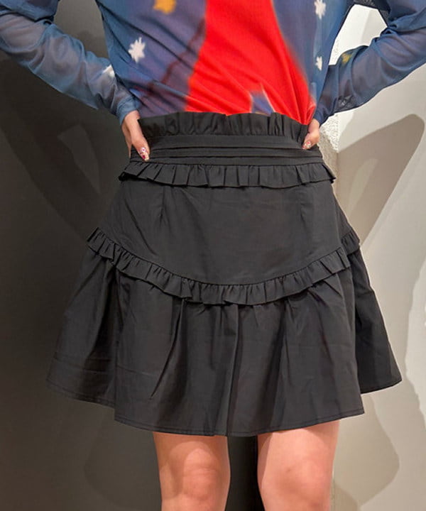 佐藤 亜美さんの「BEAMS WOMEN｜sister jane / Birdie Ruffle Mini Skirt」を使ったコーディネート