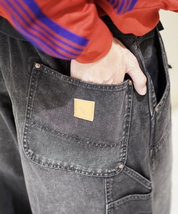 rogiさんの「BEAMS WOMEN｜ワイドストレート ダック ダブルニー カーゴパンツ」を使ったコーディネート