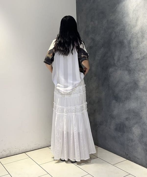 SAEさんの「BEAMS WOMEN｜レース キリカエ ティアード スカート」を使ったコーディネート