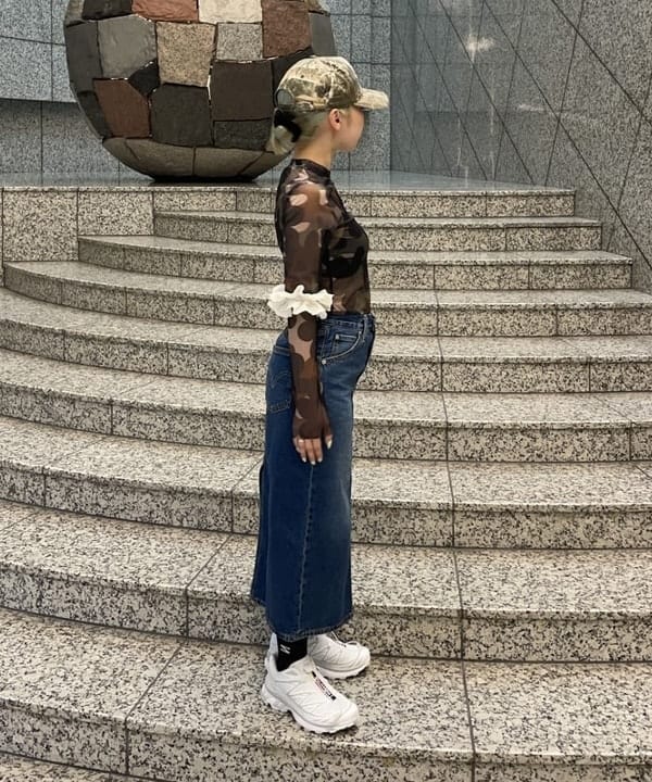 まゆちゃんさんの「BEAMS WOMEN｜LEVI&rsquo;S(R) / HR バック スリット スカート」を使ったコーディネート