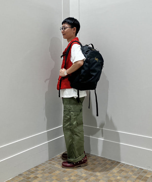 土田 達也さんの「BEAMS WOMEN｜SIERRA DESIGNS × BEAMS PLUS / 別注 PACKABLE PANAMINT VEST」を使ったコーディネート