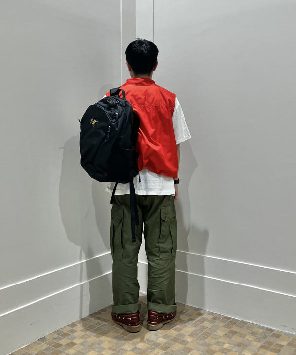 土田 達也さんの「BEAMS WOMEN｜SIERRA DESIGNS × BEAMS PLUS / 別注 PACKABLE PANAMINT VEST」を使ったコーディネート