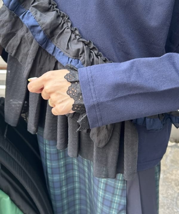 MATSUMOTO AMIさんの「BEAMS WOMEN｜【別注】Gramicci / プリーツ スカート」を使ったコーディネート