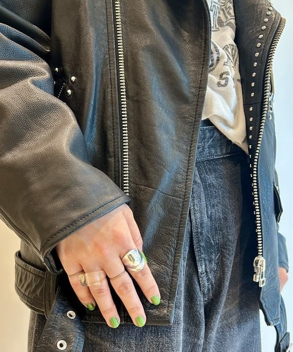 ナツハさんの「BEAMS WOMEN｜maturely / ストライプ アンド ソリッド カットオフ ロングスリーブ シャツ」を使ったコーディネート