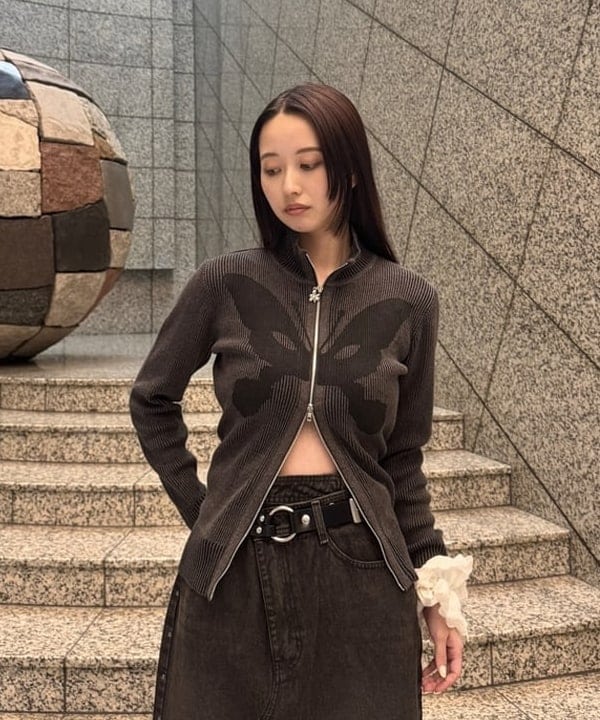 amiriさんの「BEAMS WOMEN｜ダブル レザー ベルト」を使ったコーディネート