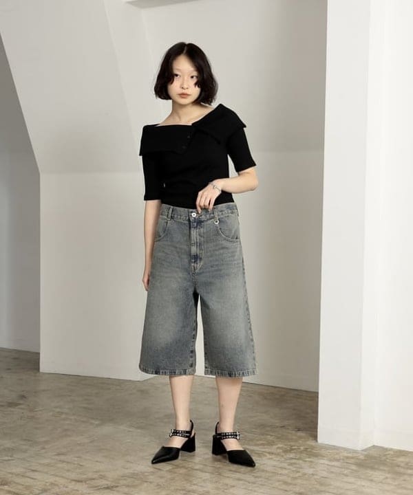 水野 萌香さんの「BEAMS WOMEN｜ビッグカラー オフショルダー Tシャツ」を使ったコーディネート