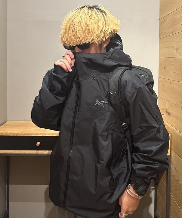 三宅 康平さんの「BEAMS WOMEN｜ARC&rsquo;TERYX / Mantis 30 Bag Pack」を使ったコーディネート