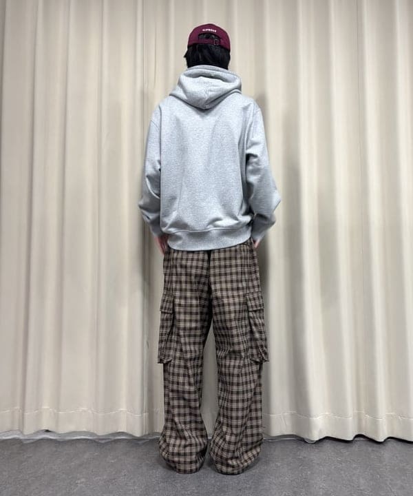 中嶋 大介さんの「BEAMS WOMEN｜チェック カーゴ パンツ」を使ったコーディネート