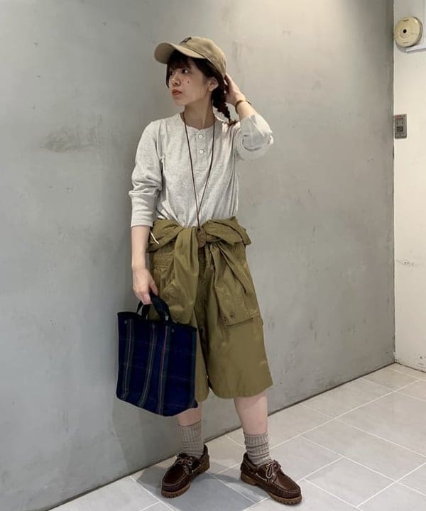 ナツハさんの「BEAMS WOMEN｜【別注】NEW ERA / 940 Easy Snap MLB」を使ったコーディネート