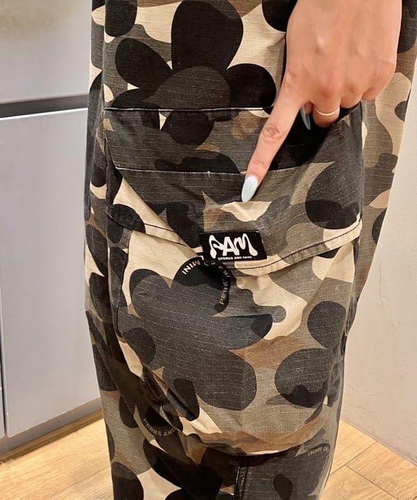 イトウミサキさんの「BEAMS WOMEN｜ナイロン ボストン バッグ」を使ったコーディネート