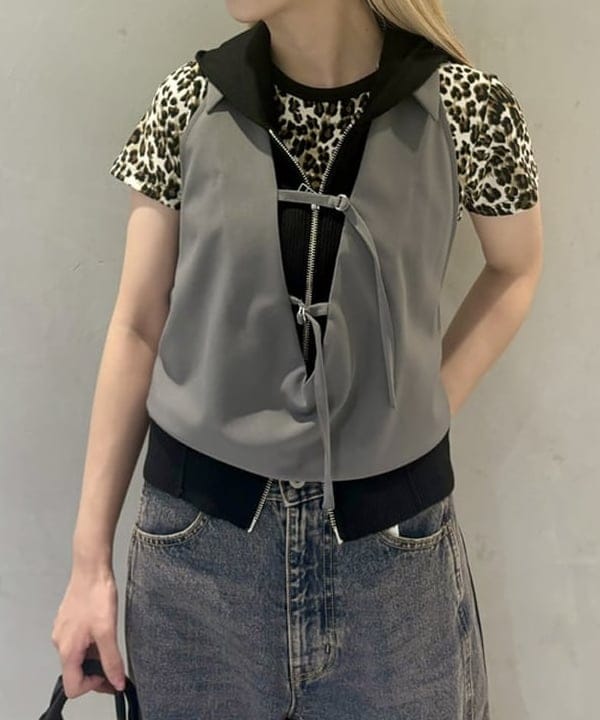 ヒカリさんの「BEAMS WOMEN｜RBS / ホルターネック ジレ」を使ったコーディネート