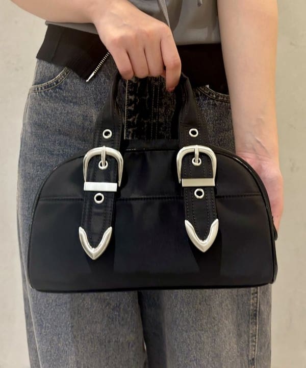 ヒカリさんの「BEAMS WOMEN｜RBS / ホルターネック ジレ」を使ったコーディネート