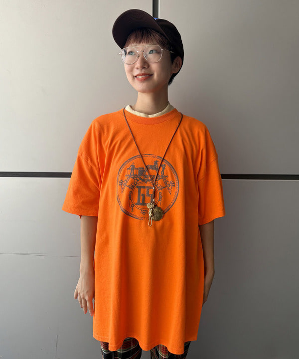 みりさんの「ボーイ ベーシック Tシャツ」を使ったコーディネート