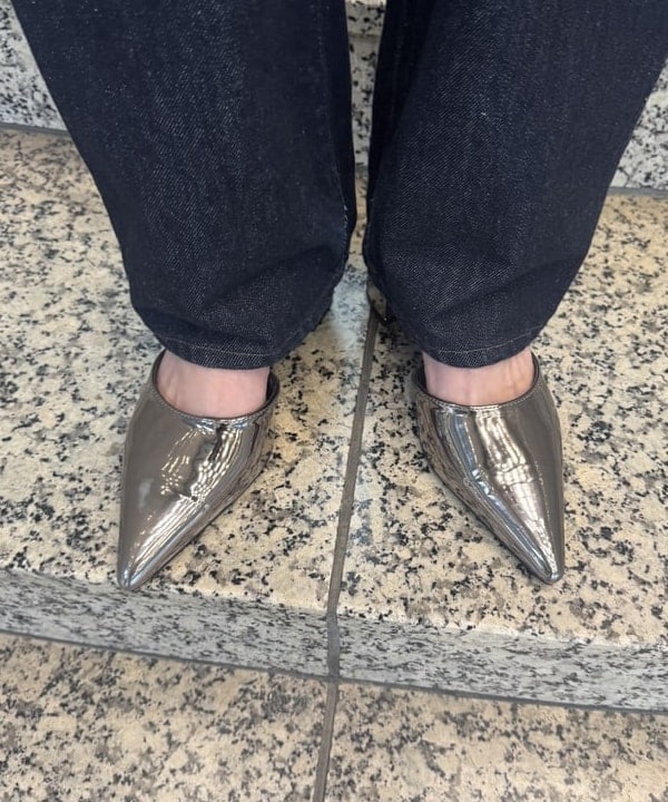 amiriさんの「BEAMS WOMEN｜ダブル ベルト ヒール パンプス」を使ったコーディネート