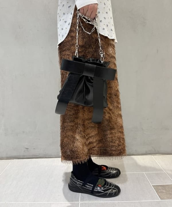 amaさんの「BEAMS WOMEN｜リボン チェーン バッグ」を使ったコーディネート