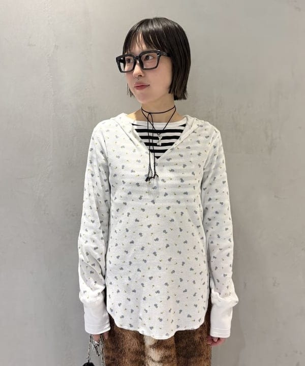 amaさんの「BEAMS WOMEN｜リボン チェーン バッグ」を使ったコーディネート