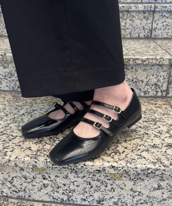 amiriさんの「BEAMS WOMEN｜maturely / オーガニック コットン ハート フリルシャツ」を使ったコーディネート