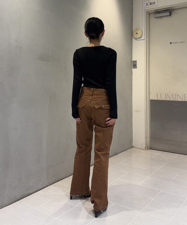 野村 美紅さんの「BEAMS WOMEN｜AK+1 / シルク コットン 丸胴 プルオーバー」を使ったコーディネート