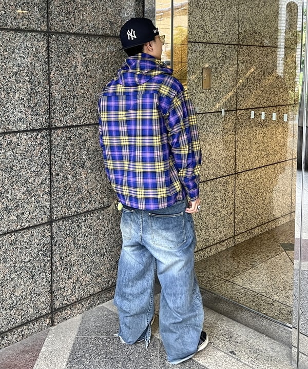 ムファサさんの「BEAMS WOMEN｜ワイドフィット リフレクター チェック フードシャツ」を使ったコーディネート