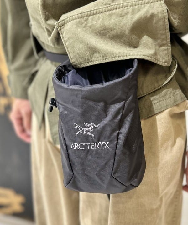 rogiさんの「BEAMS WOMEN｜ARC'TERYX / Ion Lightweight Chalk Bag」を使ったコーディネート