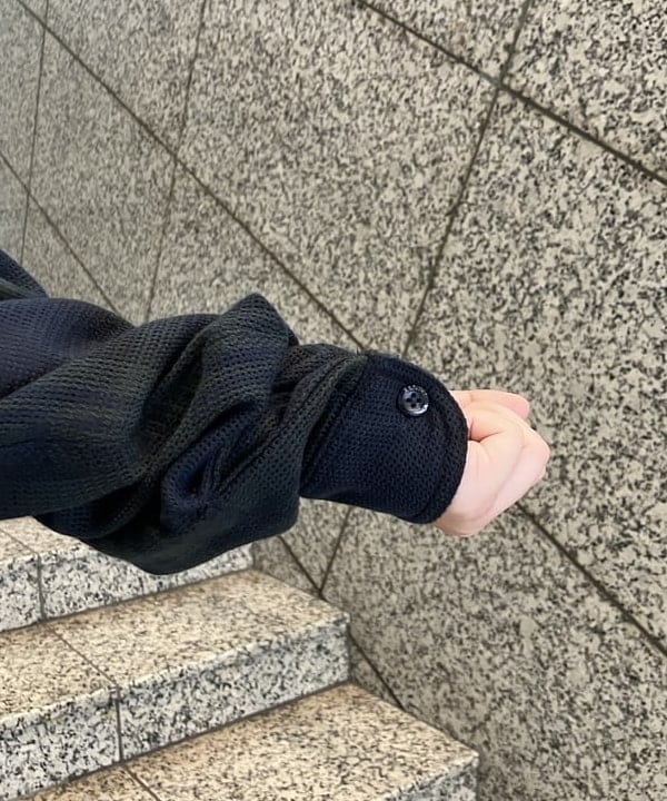 赤羽 花さんの「BEAMS WOMEN｜ワイドショートフィット メッシュ ジップアップ シャツ」を使ったコーディネート