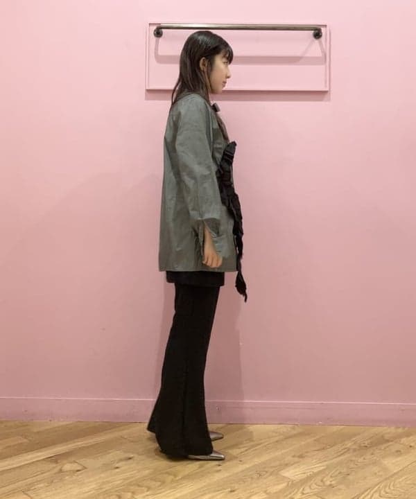 晶さんの「BEAMS WOMEN｜maturely / オーガニック コットン ハート フリルシャツ」を使ったコーディネート