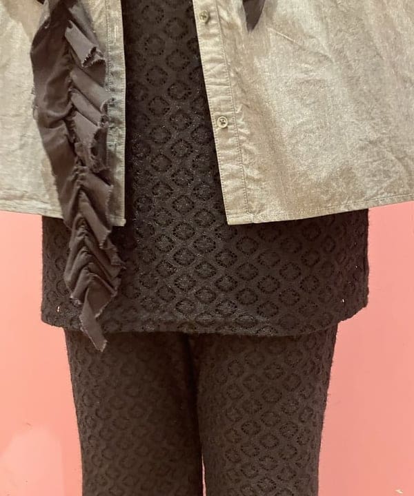 晶さんの「BEAMS WOMEN｜maturely / オーガニック コットン ハート フリルシャツ」を使ったコーディネート