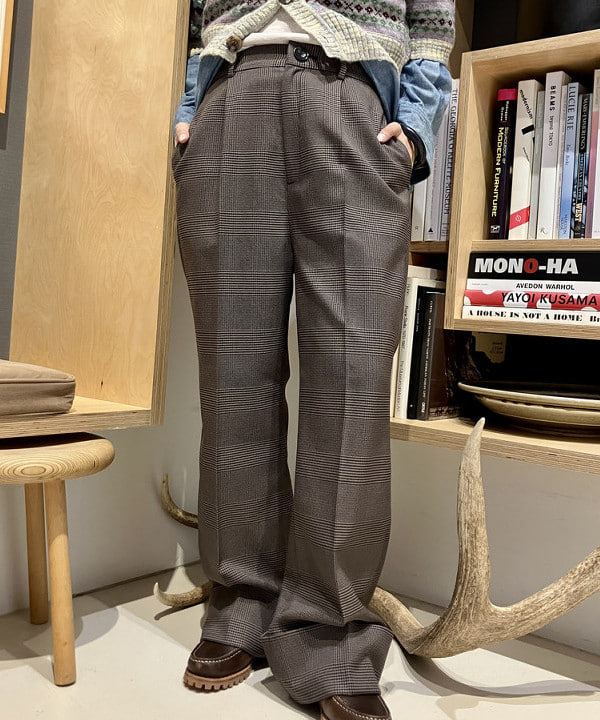 小原 もこさんの「BEAMS WOMEN｜【別注】Healthknit / BB ヘンリーネック Tシャツ ７分袖」を使ったコーディネート