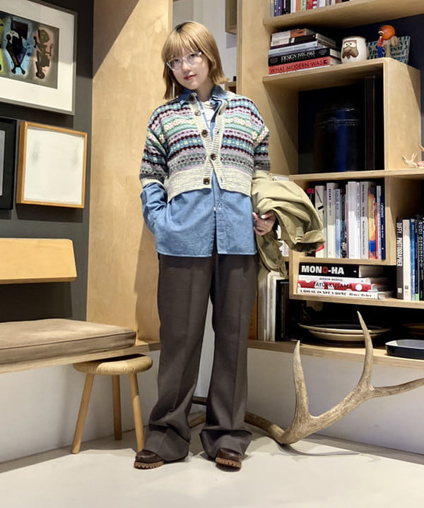 小原 もこさんの「BEAMS WOMEN｜【別注】Healthknit / BB ヘンリーネック Tシャツ ７分袖」を使ったコーディネート