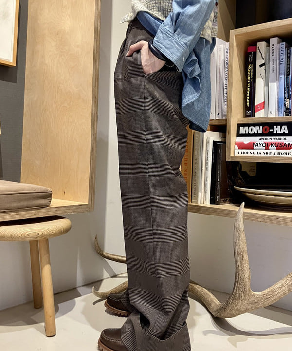 小原 もこさんの「BEAMS WOMEN｜【別注】Healthknit / BB ヘンリーネック Tシャツ ７分袖」を使ったコーディネート